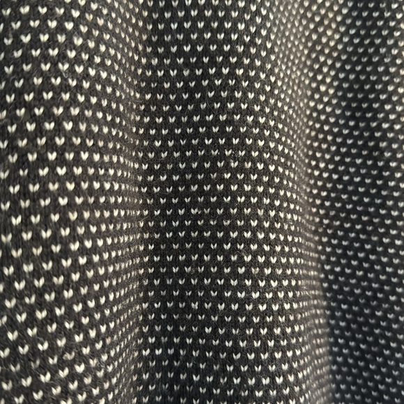 Barrow & Grove sweater - Picture 2 of 4